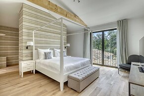 Luxurious Villa Facing the Baie des Canebiers