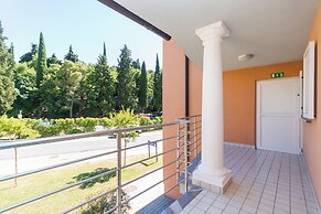 Marina Apartment Ostro 313