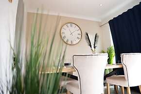 Host Stay Glazier Drive