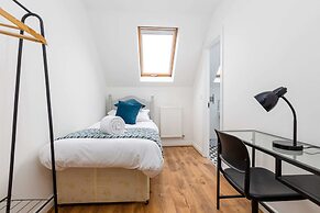 Host Stay Bluebell Close