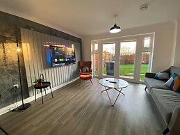 Host Stay Bluebell Close