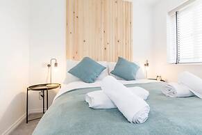 Host Stay Polwell Road