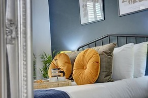 Host Stay York Street