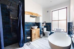 Host Stay Villa Otto
