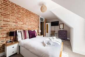Host Stay Villa Otto