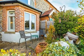 Host Stay St Joseph s Cottage