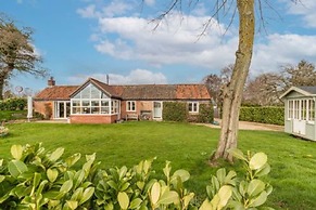 Host Stay Woodfalls Barn