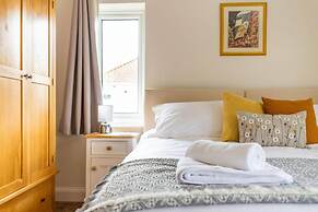 Host Stay St Clements House