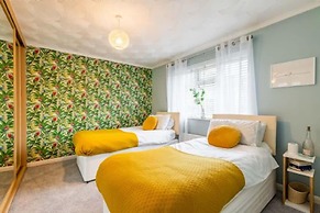 Host Stay Gorse Cottage