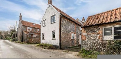 Host Stay White End