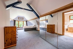 Host Stay Millwood