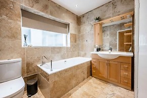 Host Stay Millwood