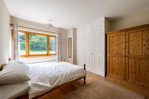 Host Stay Millwood