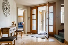 Host Stay Millwood
