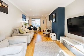 Host Stay Maple House