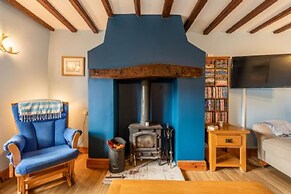 Host Stay Honeysuckle Cottage