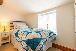 Host Stay Pilgrims Rest