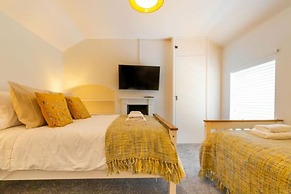 Host Stay Pilgrims Rest