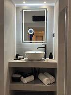 Apollonio Suites