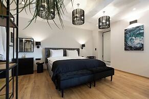 Apollonio Suites