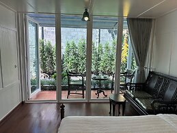 Baan Debtida