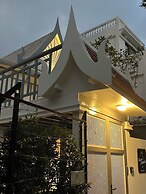 Baan Debtida