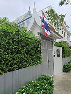 Baan Debtida