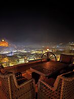 Midland Cave Suites
