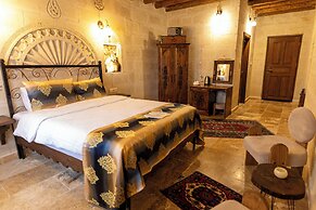 Midland Cave Suites