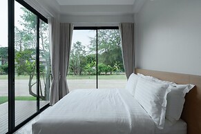 Lyntara Pool Villa Nongkhai