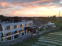 Alsava Villa and Suites