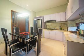 Alsava Villa and Suites