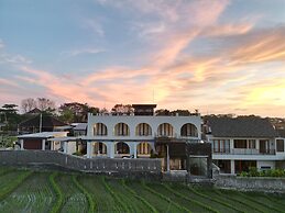 Alsava Villa and Suites