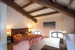 Mira-mare Apartments & Suites