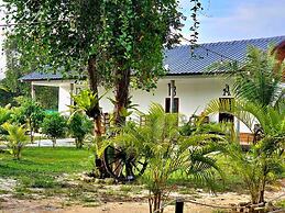 White Beach Hostel