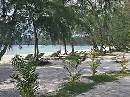 White Beach Hostel