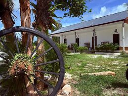 White Beach Hostel