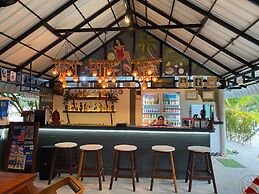 White Beach Hostel