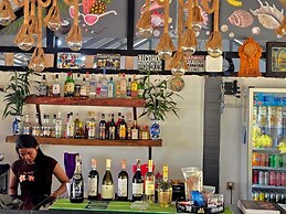 White Beach Hostel