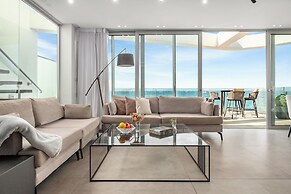 Rooftop Jacuzzi Penthouse by Sea N' Rent