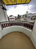 MAXWELL INN LUXURY HOTEL