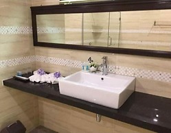 MAXWELL INN LUXURY HOTEL