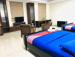 MAXWELL INN LUXURY HOTEL