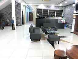 MAXWELL INN LUXURY HOTEL