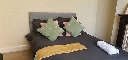 Luxury 2 Bedroom Apartment