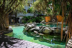 Palma Cairns- Resort 9 Pools Gym