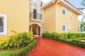 Oasis Cocotal - Punta Cana 4BR Apartment