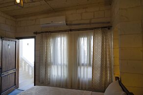 DIIB HOUSE HOTEL