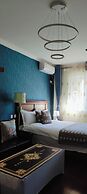 ATRIUM FENGZHU HOMESTAY