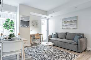 RS Suites - Eaton Centre